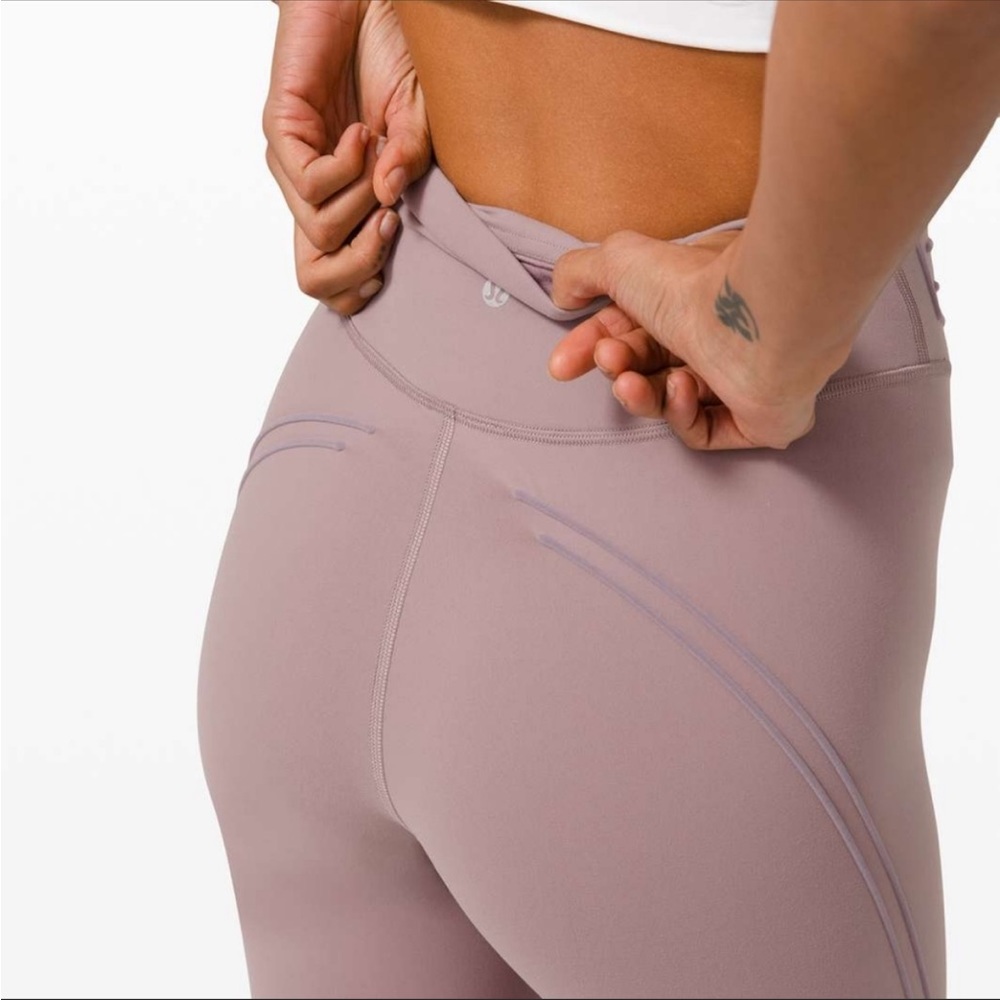 Lululemon Get In Line Super High Rise Tight 28" size 4 - Picture 3 of 11
